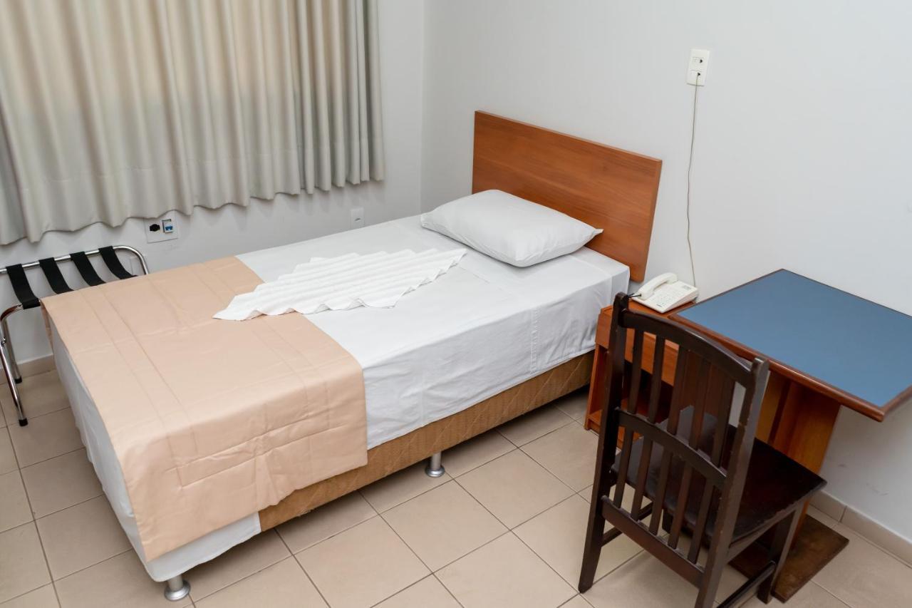 Bandeirantes Hotel Cuiaba  Bagian luar foto